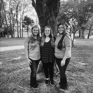 Meet your Posher, Avery